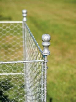 Tall Chicken Wire Critter Fence With Gate 21 Tall Chicken Wire Critter Fence With Gate -garden Sales Store 8613260 0082